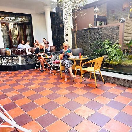 Nana Homestay & Villa Hue Buitenkant foto
