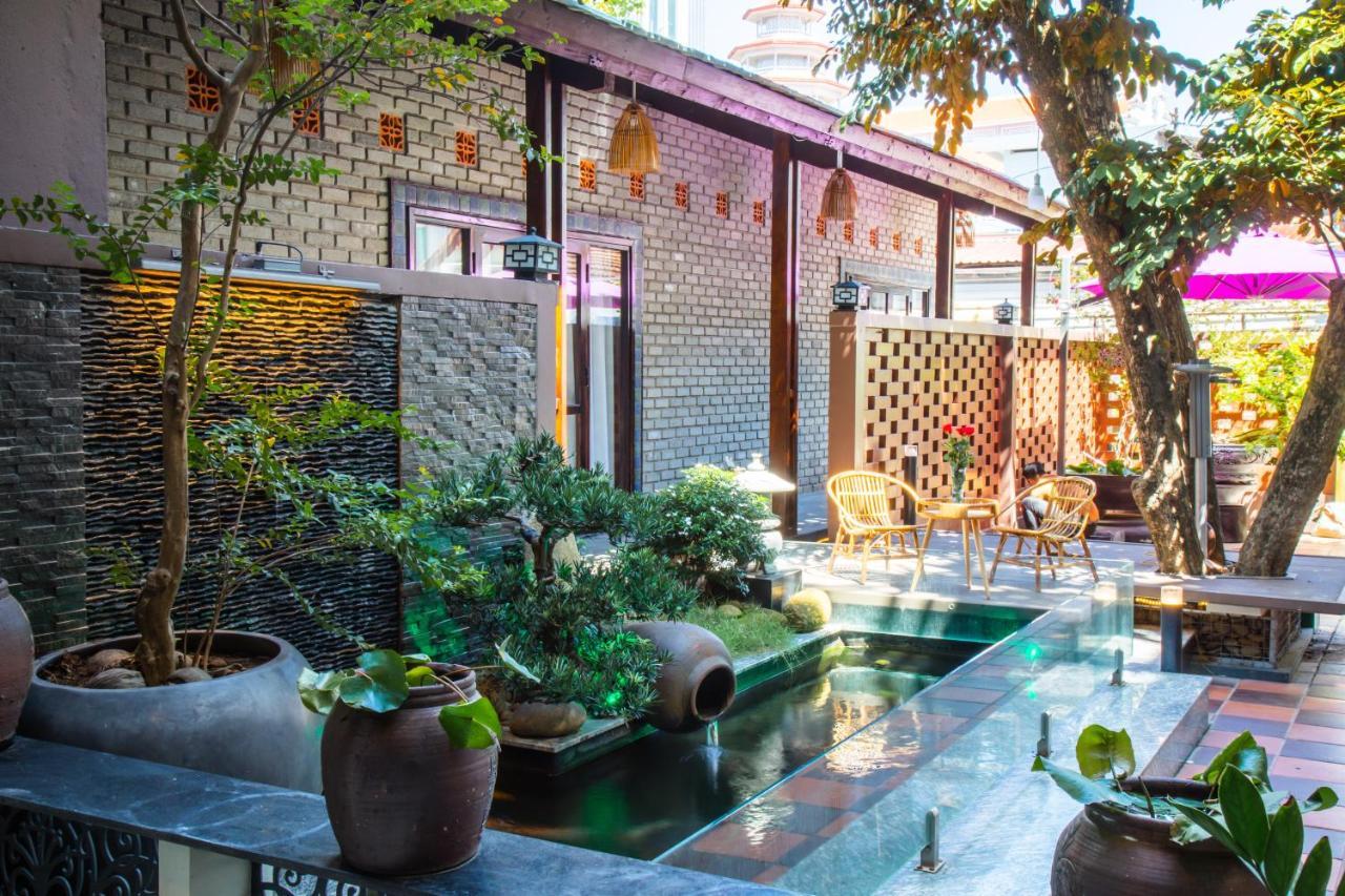 Nana Homestay & Villa Hue Buitenkant foto