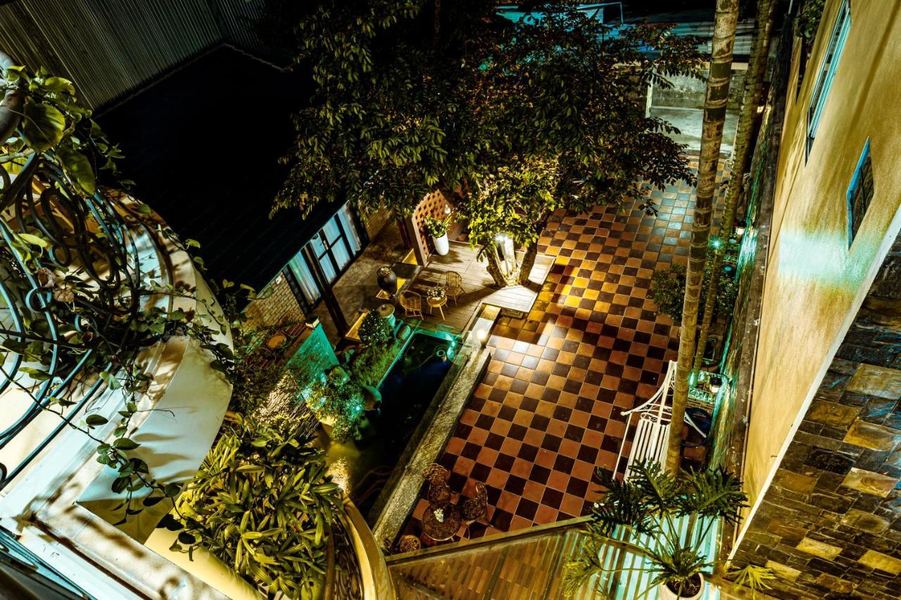Nana Homestay & Villa Hue Buitenkant foto